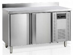 Стол морозильный Tefcold Sk6210Bt/+ Sp борт – купить в RuOborudovanie.ru с доставкой до двери Купить стол морозильный tefcold sk6210bt/+ sp борт – цена от завода, доставка до двери | RuOborudovanie.ru