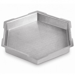 Поднос сервировочный Honeycomb Small D35,6См H3,8См, шестиугольный, для льда, нерж.сталь Sm122 – купить в RuOborudovanie.ru с доставкой до двери Купить поднос сервировочный honeycomb small d35,6см h3,8см, шестиугольный, для льда, нерж.сталь sm122 – цена от завода, доставка до двери | RuOborudovanie.ru