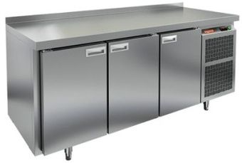 Стол охлаждаемый Hicold GN 111/BT (-10-18), 3 двери, 1835х700х850 – купить в Санкт-Петербурге по цене завода