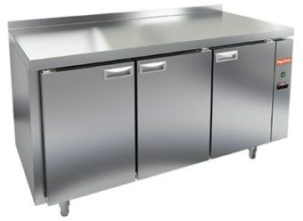 Стол охлаждаемый Hicold SN 111/TN P с сист.центр.охл. (-2+10), 3 двери, 1500х600х850 – купить по цене завода