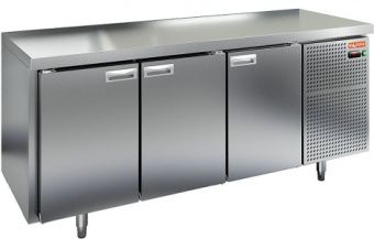 Стол с морозильный шкафом Hicold Gn111/Bt O – купить в Санкт-Петербурге по цене завода
